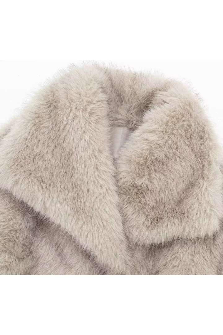 Isabella – Faux Fur Jacket